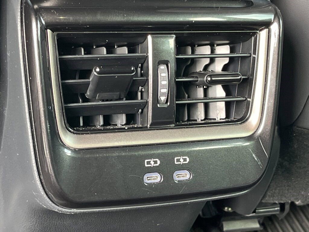 Used 2025 Toyota Crown Signia Limited image 21