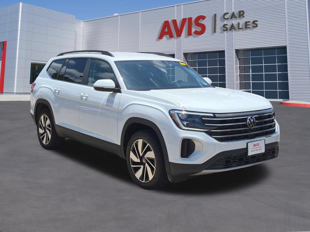 Used 2025 Volkswagen Atlas SE FWD image 3