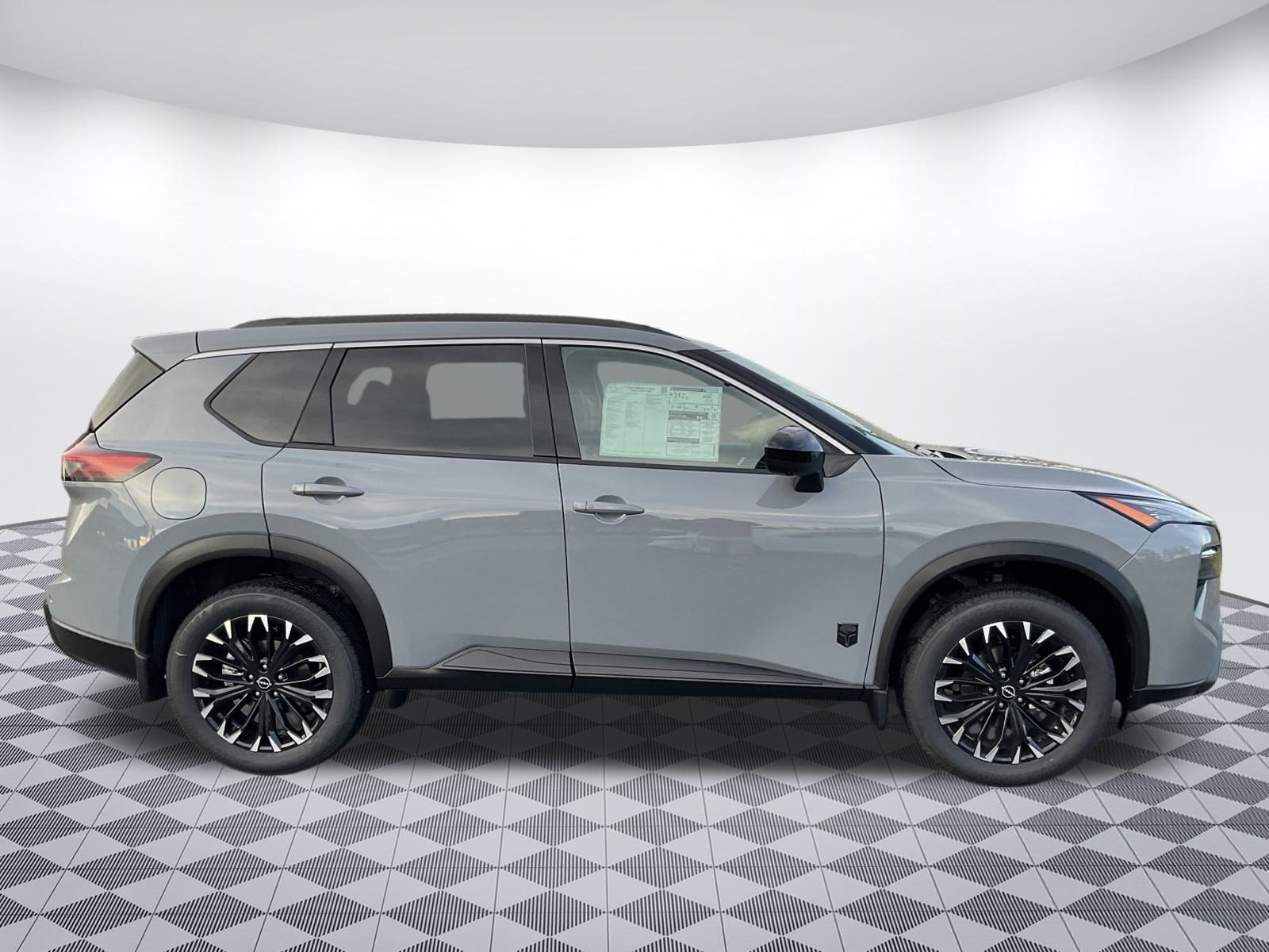 Used 2026 Nissan Rogue SV image 2