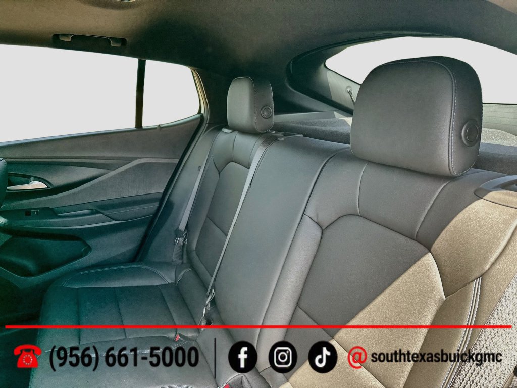 Used 2026 Buick Envista Sport Touring w/ Convenience I Package FWD image 24