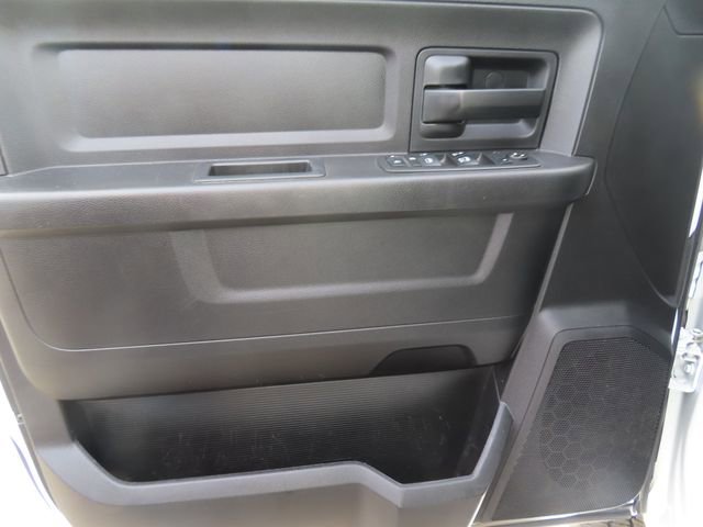 Used 2018 RAM 3500 Tradesman w/ Chrome Appearance Group image 13