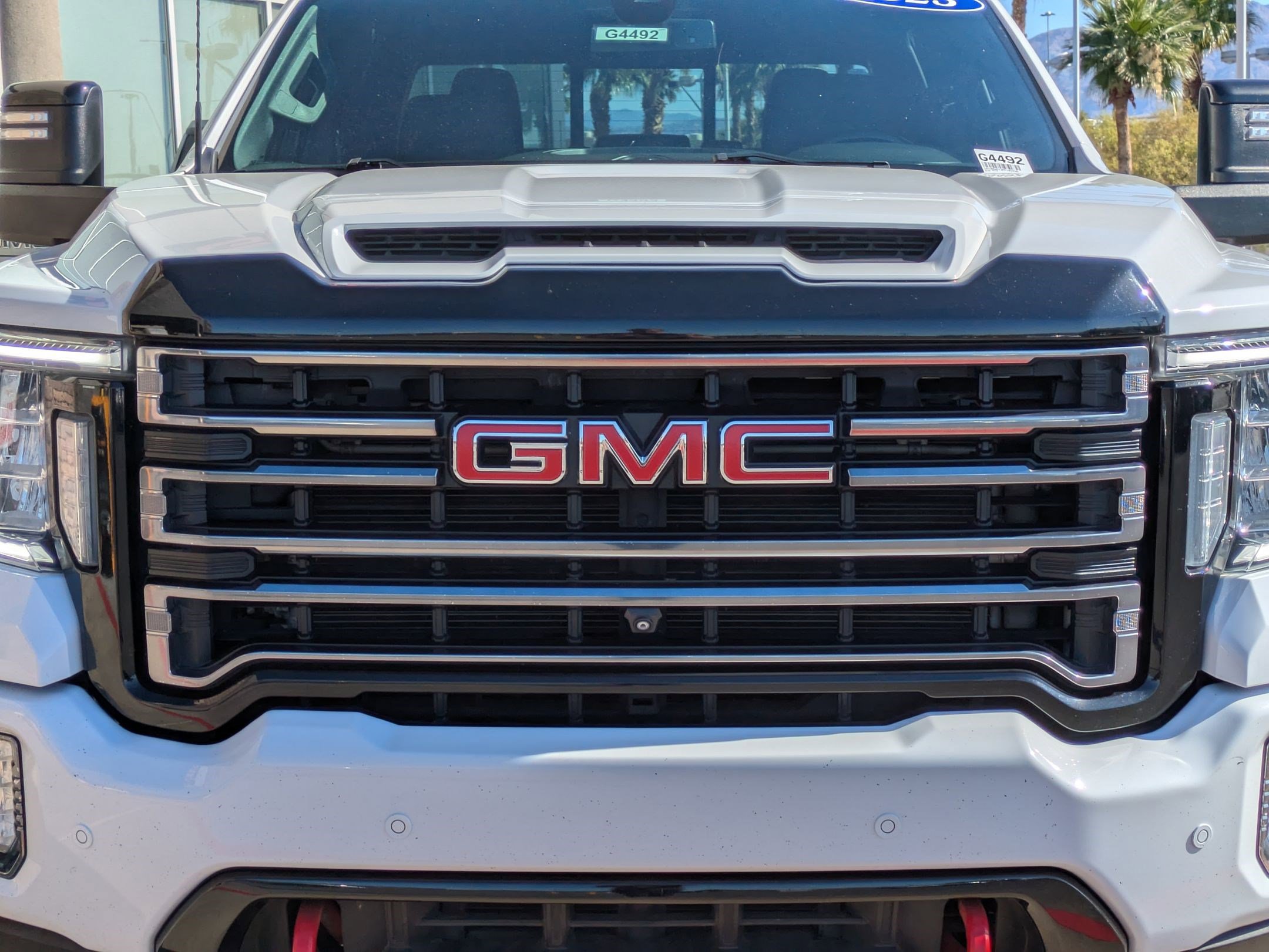 Used 2023 GMC Sierra 3500 AT4 w/ AT4 Preferred Package AWD/4WD image 9