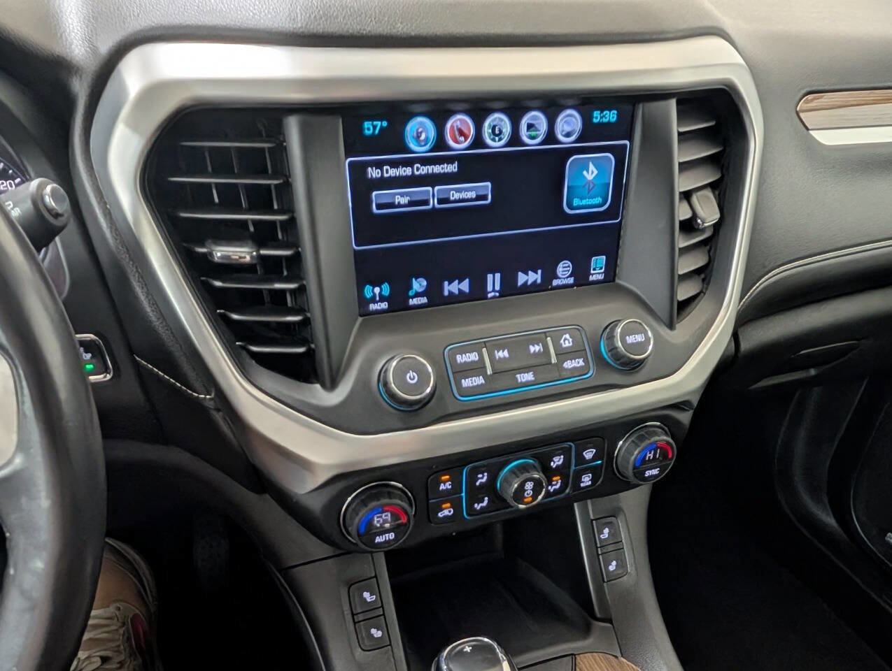 Used 2018 GMC Acadia SLE AWD/4WD image 10