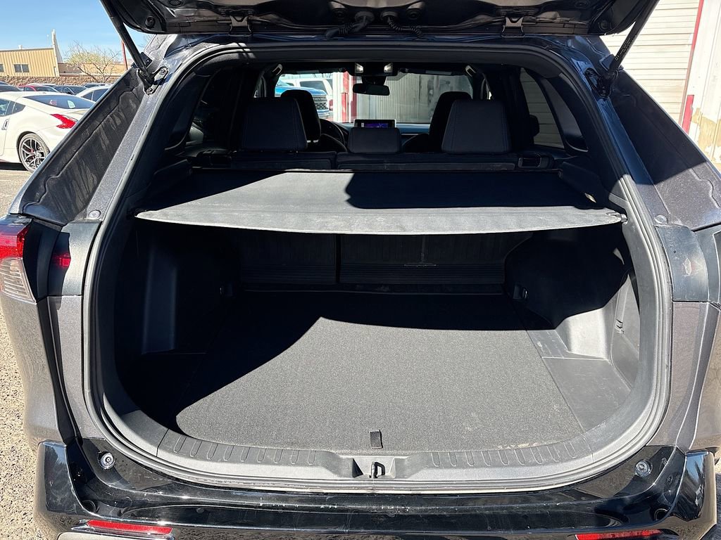Used 2023 Toyota RAV4 SE image 23