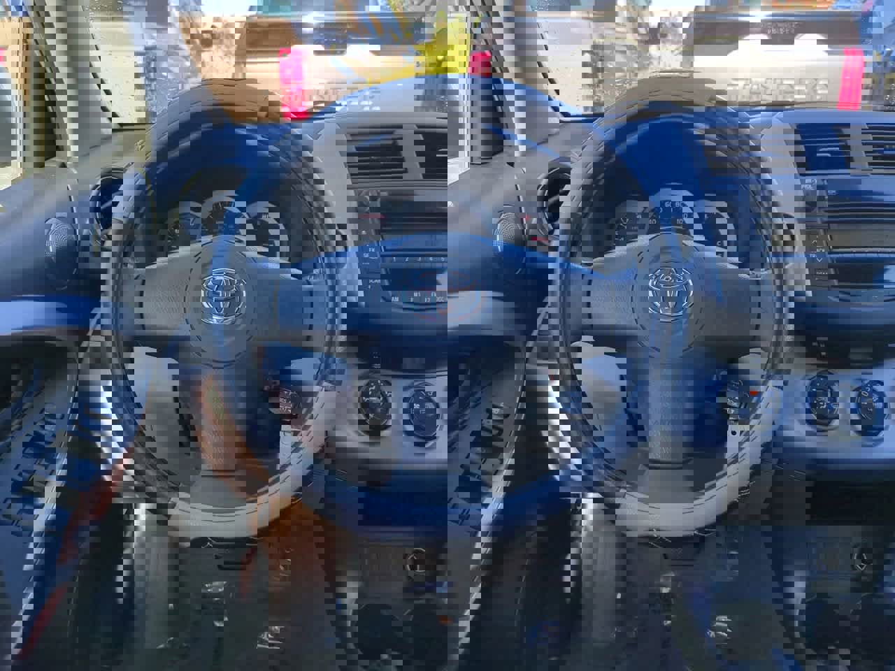 Used 2006 Toyota RAV4 4WD image 15