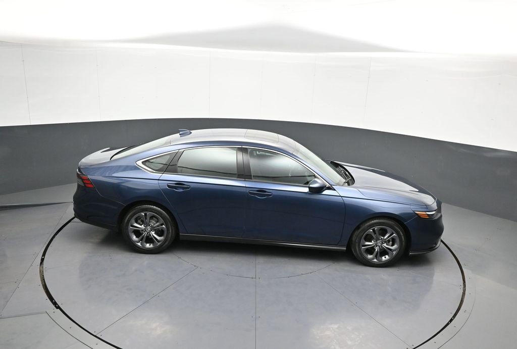 Certified 2023 Honda Accord EX image 37