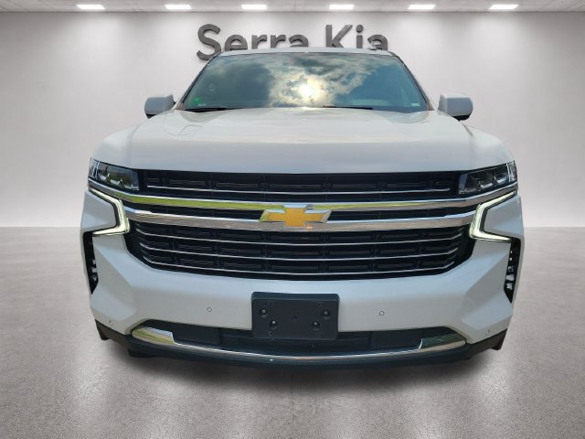 Used 2024 Chevrolet Suburban LT RWD image 8