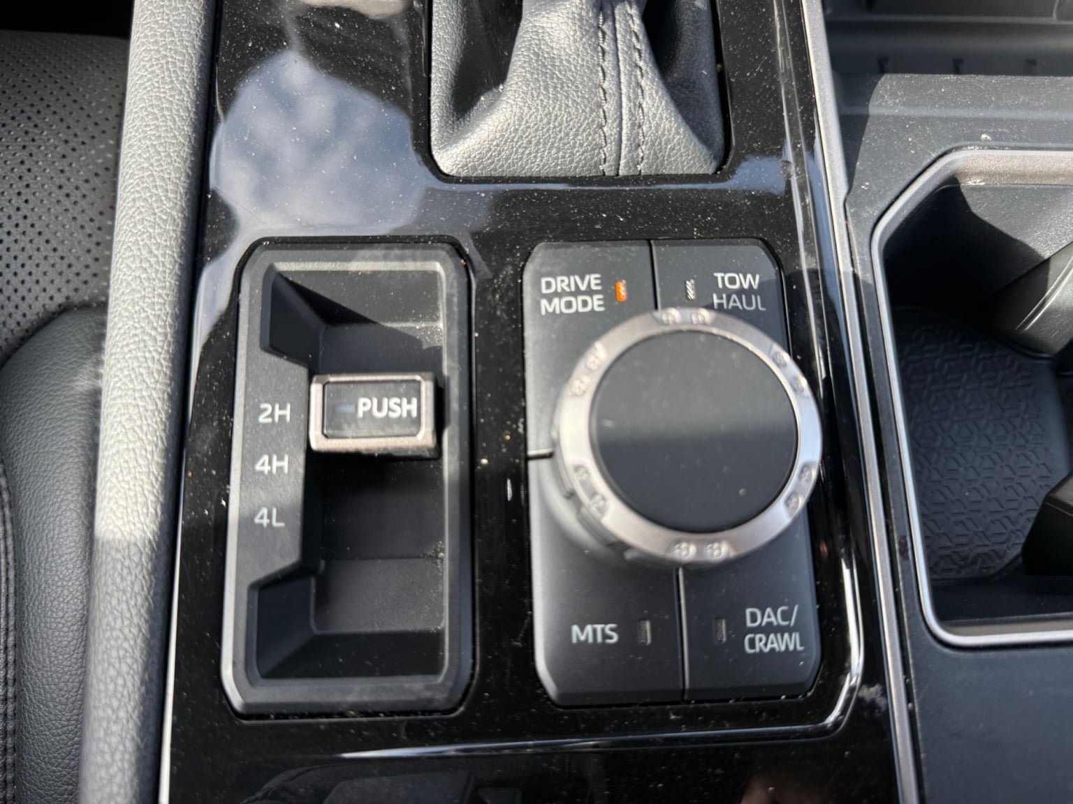 Used 2022 Toyota Tundra Limited w/ TRD Off-Road Package AWD/4WD image 24