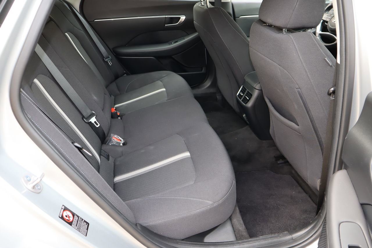 Used 2023 Hyundai Sonata SEL w/ Convenience Package FWD image 17