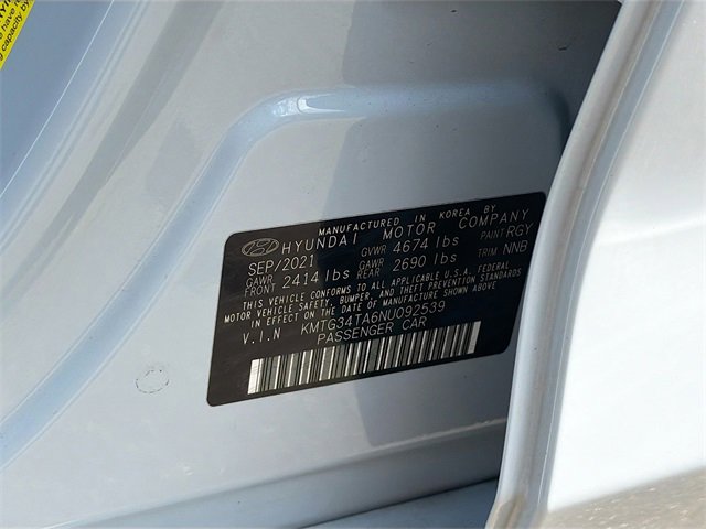 Used 2022 Genesis G70 2.0T image 31