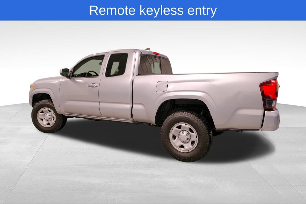 Used 2022 Toyota Tacoma SR5 image 4