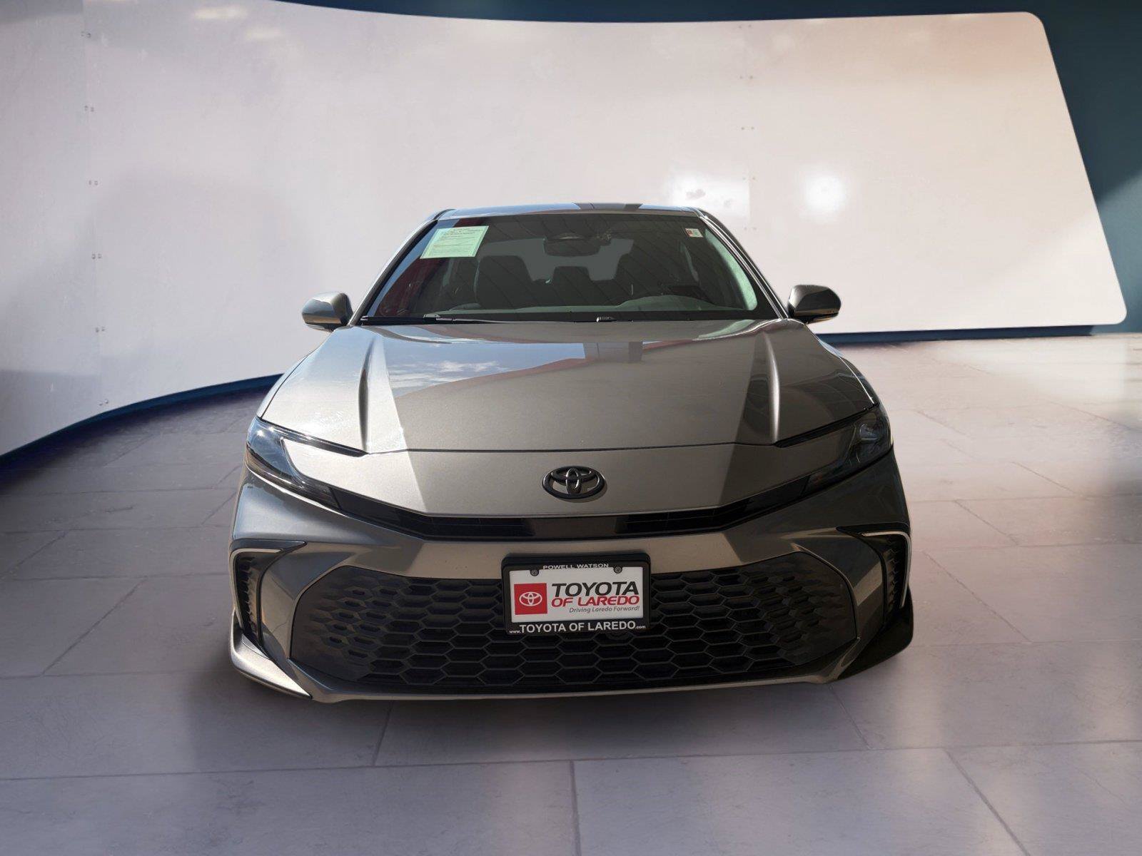 Used 2025 Toyota Camry SE FWD image 8