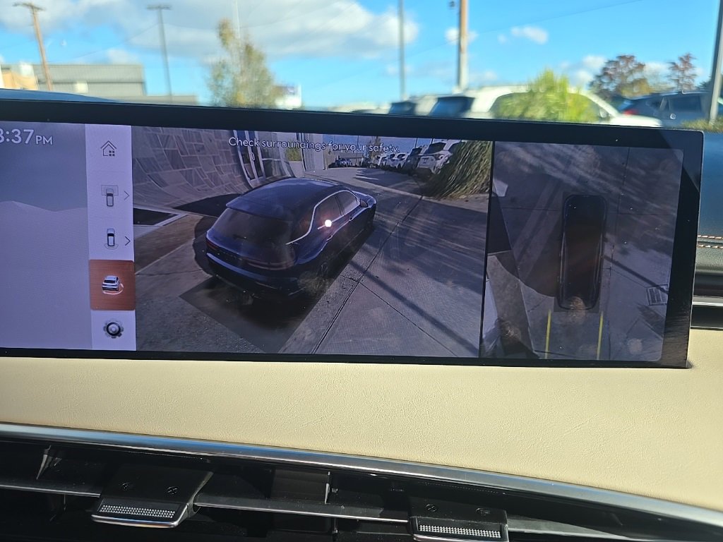 Used 2026 Genesis GV70 3.5T Sport Prestige image 13