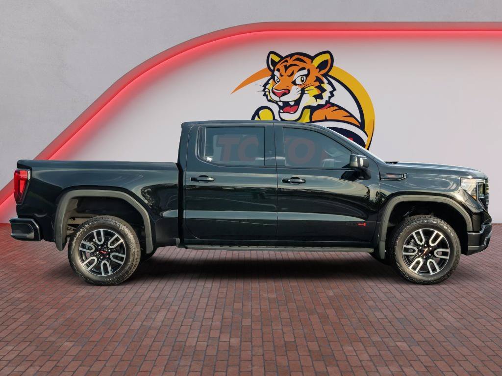 Used 2026 GMC Sierra 1500 AT4 w/ AT4 Premium Package AWD/4WD image 4