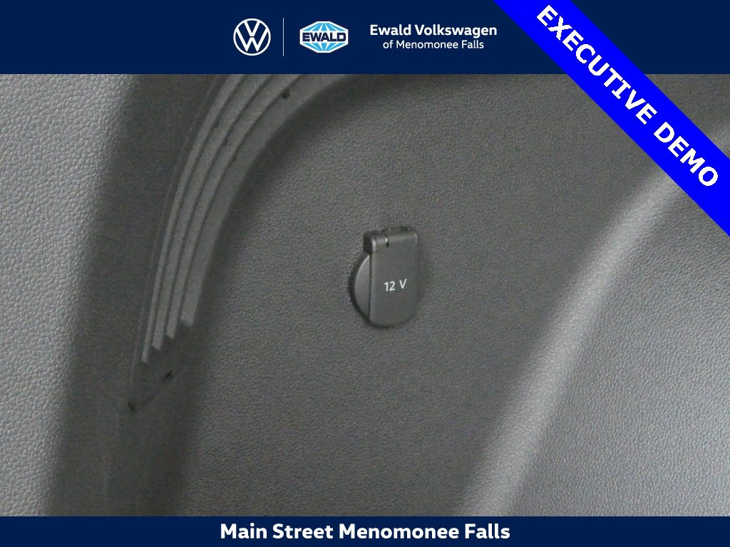 New 2025 Volkswagen Atlas Cross Sport SEL R-Line image 28