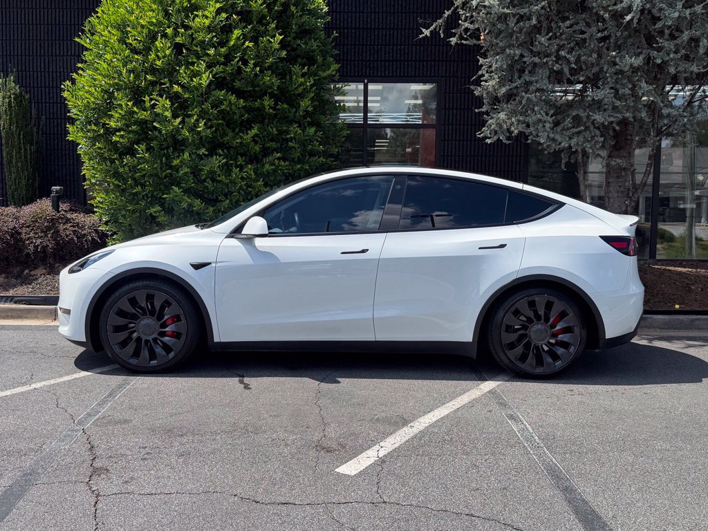 Used 2022 Tesla Model Y Performance AWD/4WD image 9
