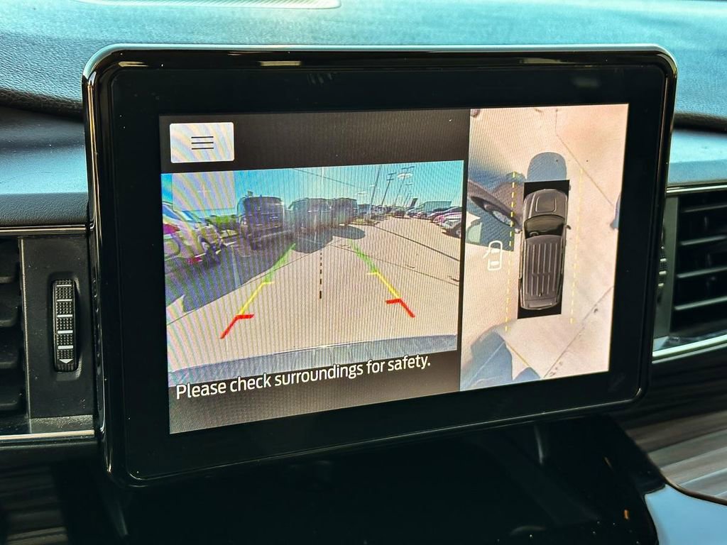 Used 2021 Ford Explorer Limited w/ Equipment Group 301A image 16