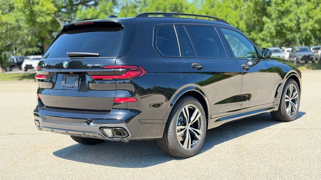 New 2027 BMW X7 xDrive40i w/ M Sport Package AWD/4WD image 8