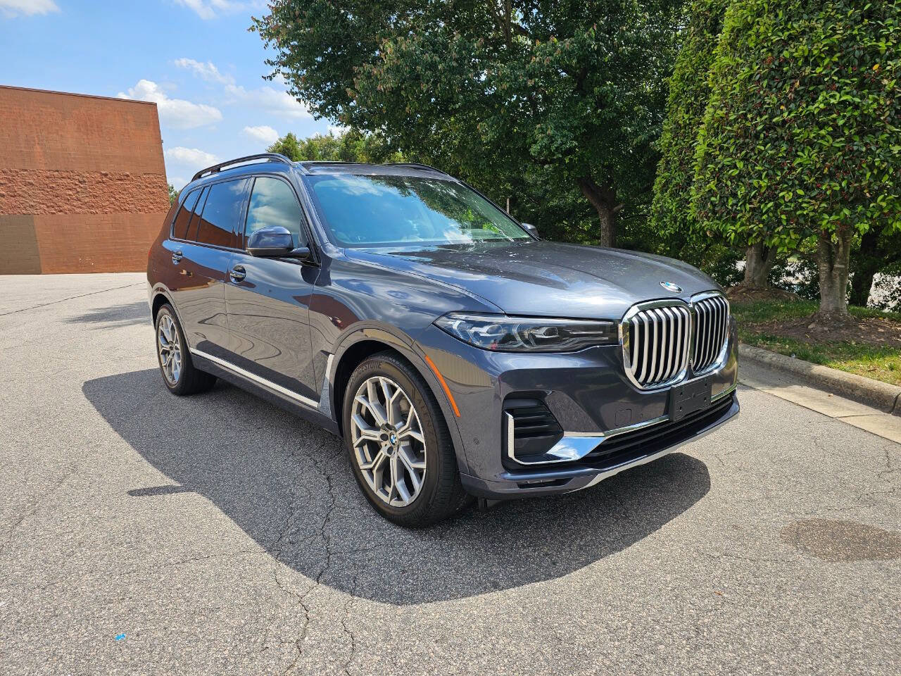 Used 2021 BMW X7 xDrive40i w/ Premium Package AWD/4WD image 7
