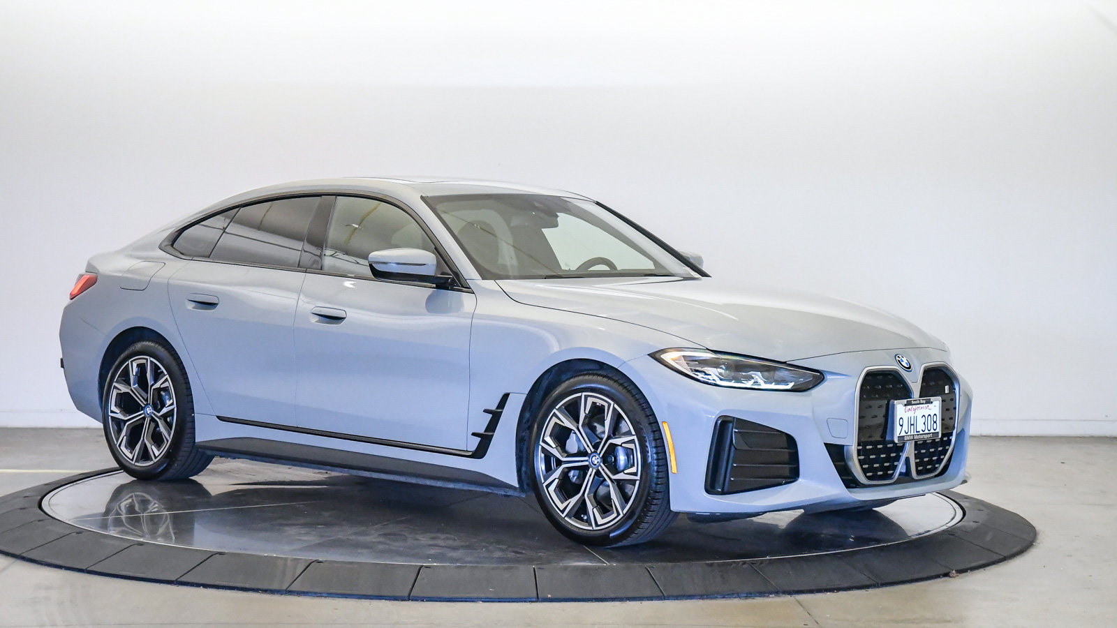Certified 2024 BMW i4 eDrive35 w/ M Sport Package RWD image 6