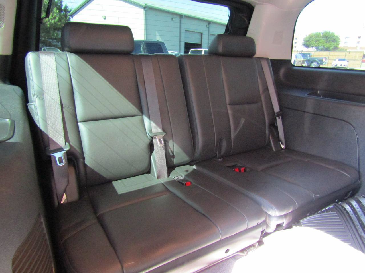 Used 2013 Cadillac Escalade Premium AWD/4WD image 15