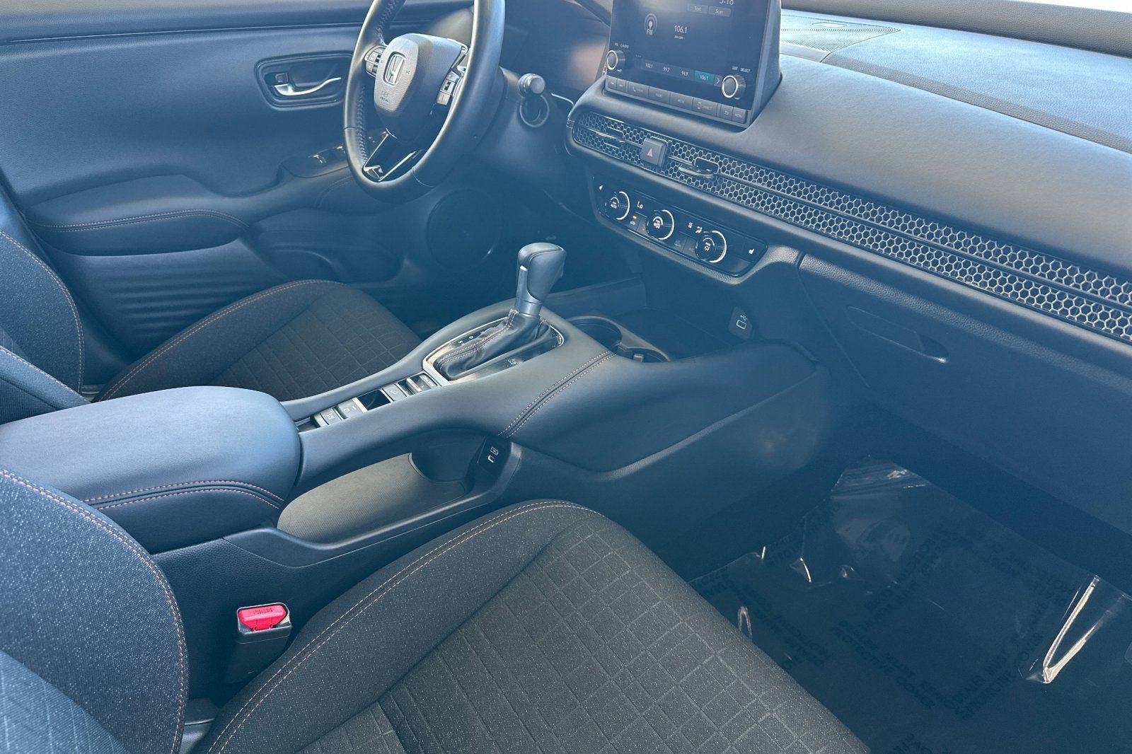 Certified 2025 Honda HR-V Sport image 17