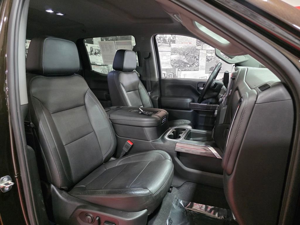 Used 2019 Chevrolet Silverado 1500 LTZ w/ LTZ Plus Package AWD/4WD image 18