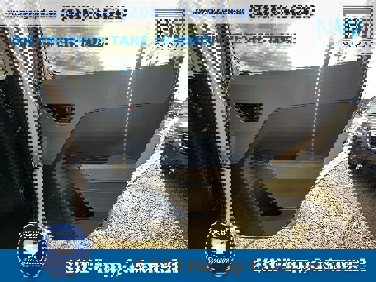 Used 2024 Subaru Crosstrek 2.0i Premium image 35