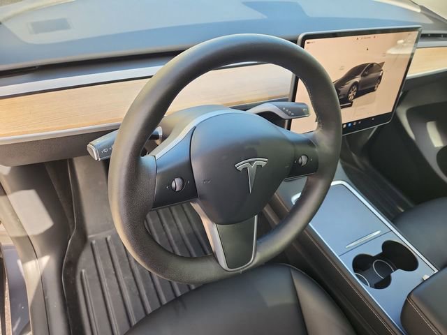 Used 2023 Tesla Model Y Performance AWD/4WD image 10