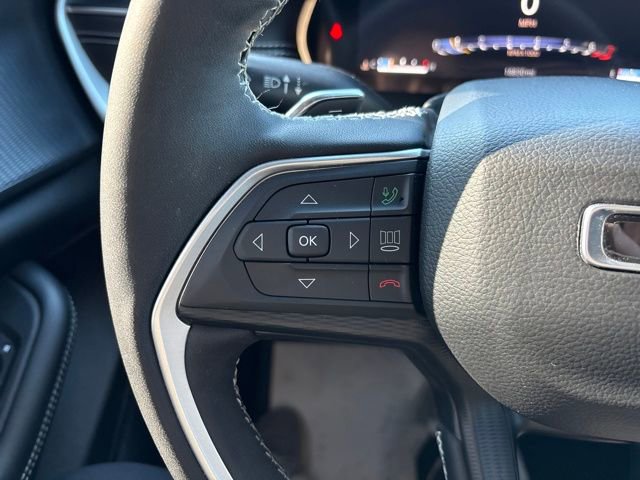 Used 2024 Jeep Grand Cherokee L Altitude image 20