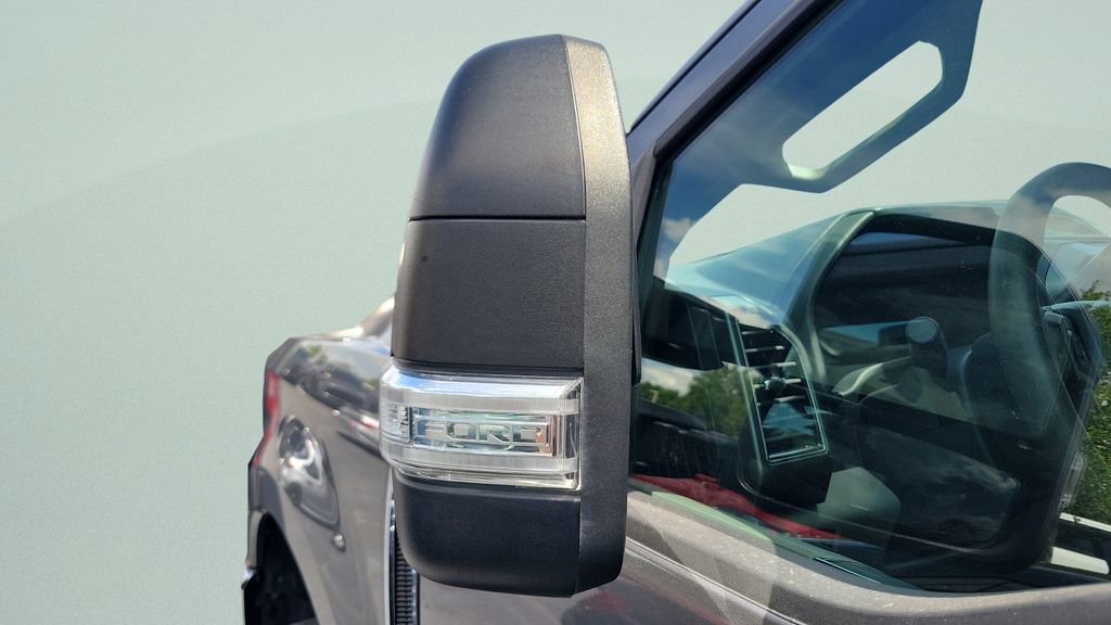 Used 2022 Ford F250 XLT AWD/4WD image 5