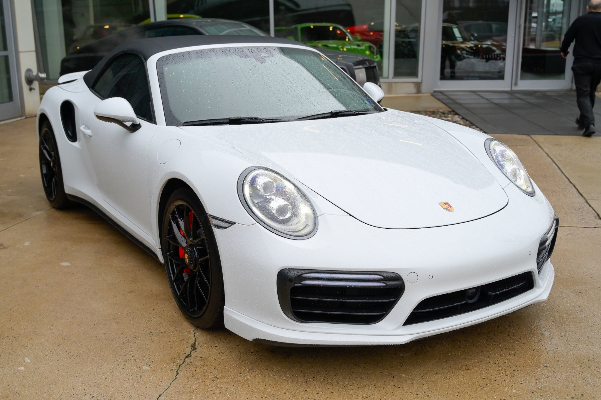 Used 2019 Porsche 911 Turbo S image 3