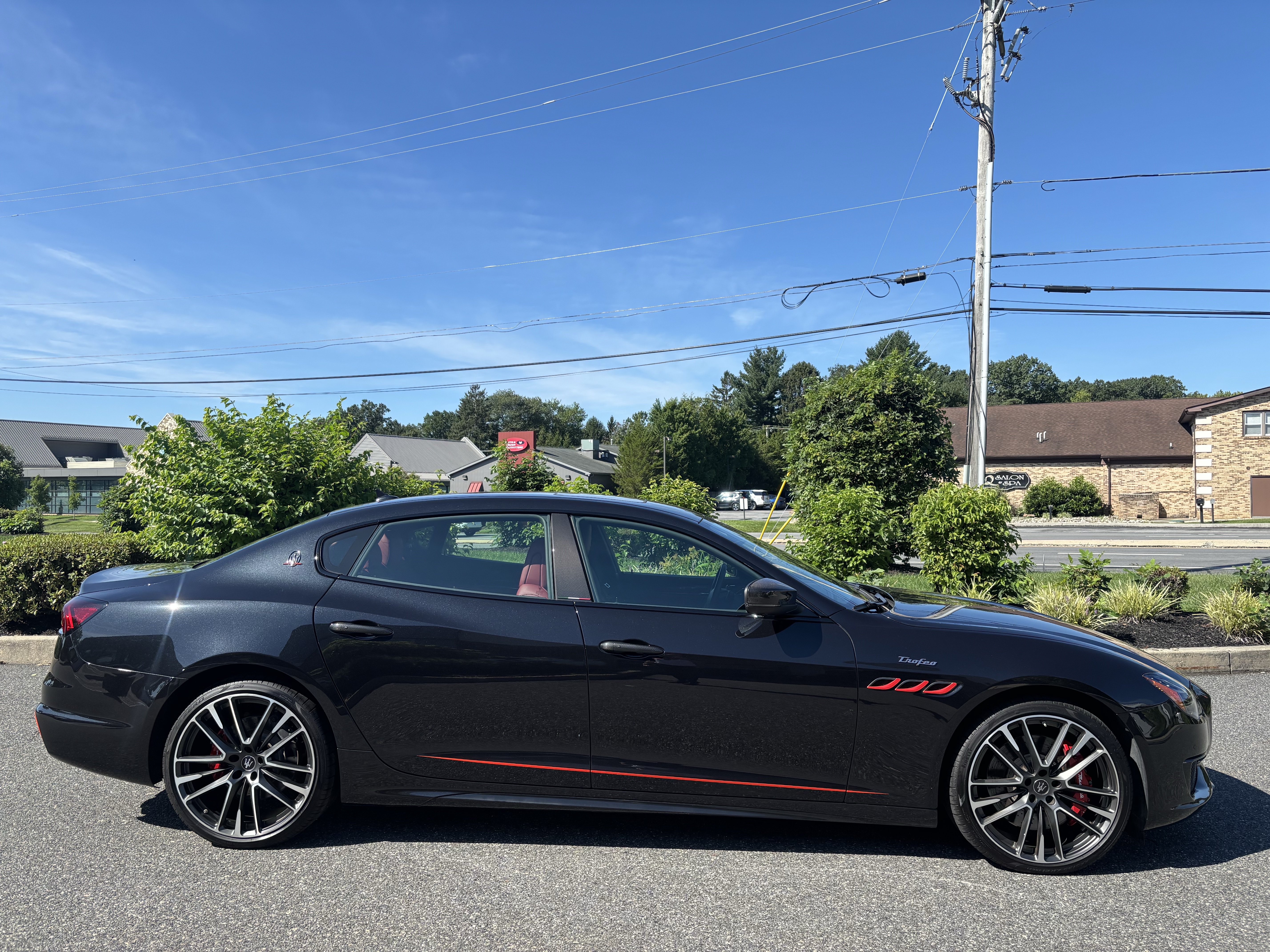 Used 2021 Maserati Quattroporte Trofeo RWD image 6