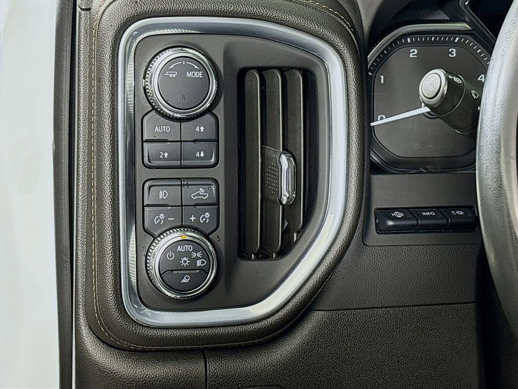 Used 2023 GMC Sierra 3500 AT4 w/ AT4 Premium Plus Package image 11