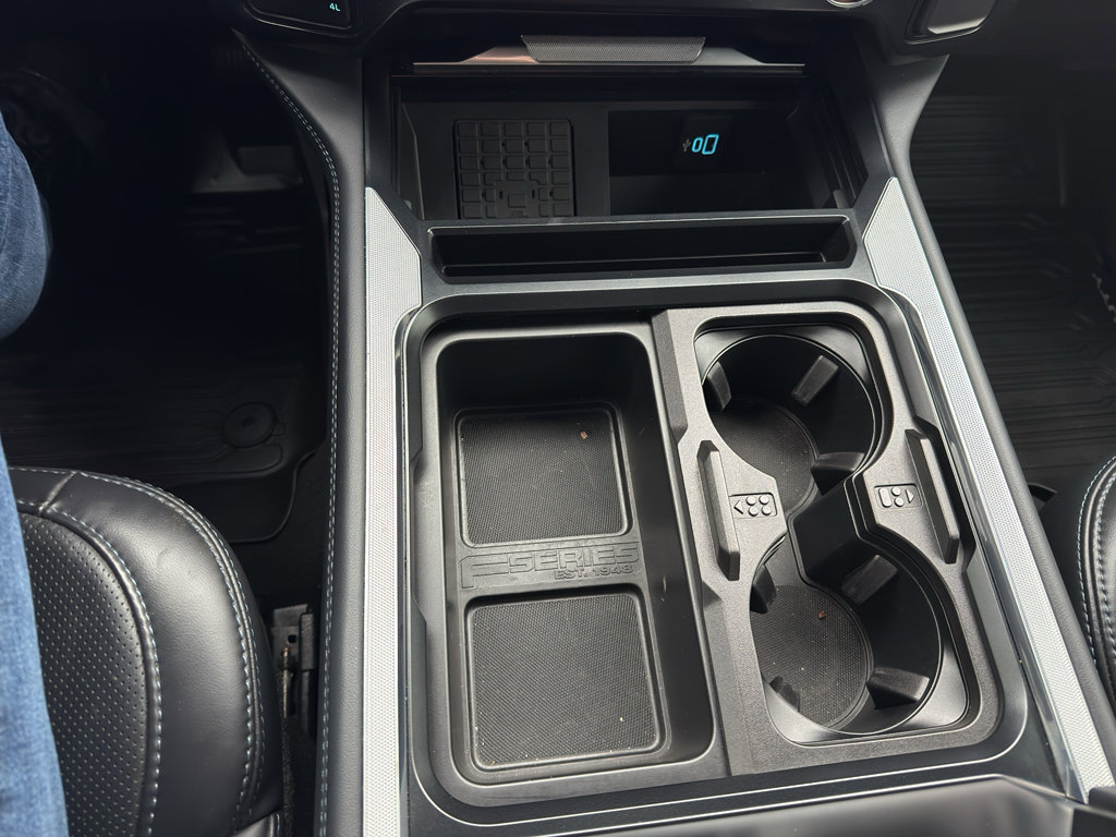 Used 2025 Ford F450 Platinum w/ FX4 Off-Road Package image 15