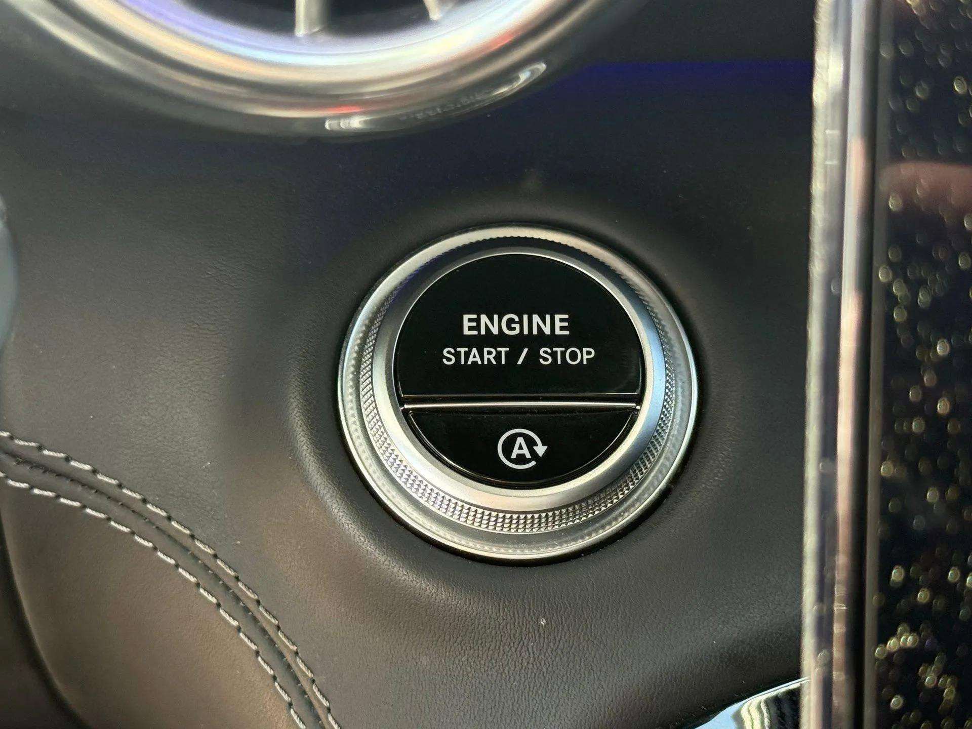 Used 2022 Mercedes-Benz SL 63 AMG 4MATIC image 32