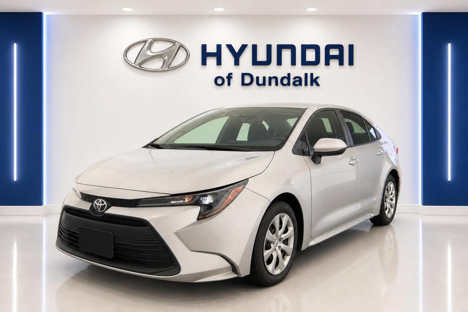 Used 2025 Toyota Corolla LE w/ Convenience Package FWD image 3
