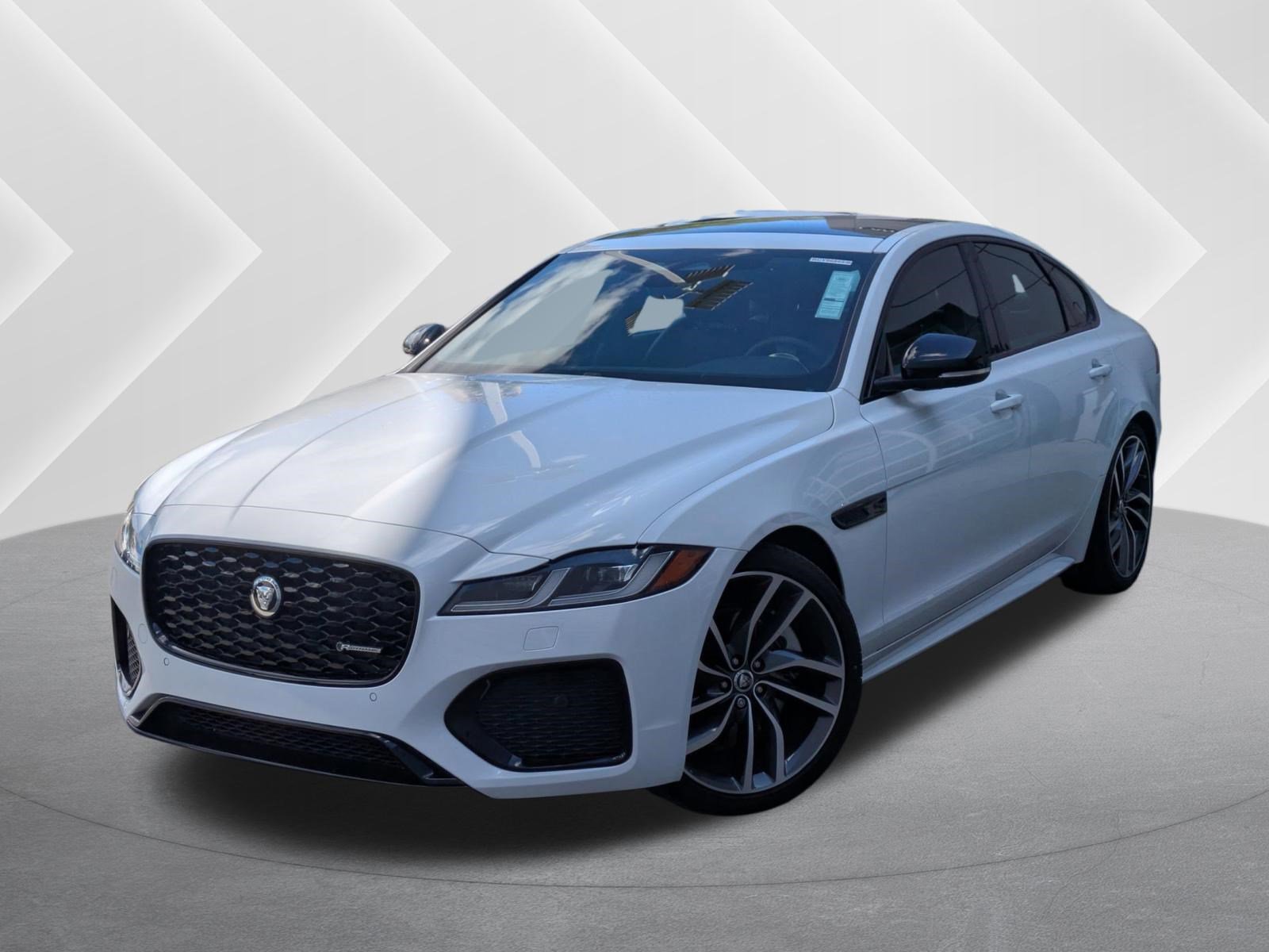 Used 2024 Jaguar XF R-Dynamic SE image 1
