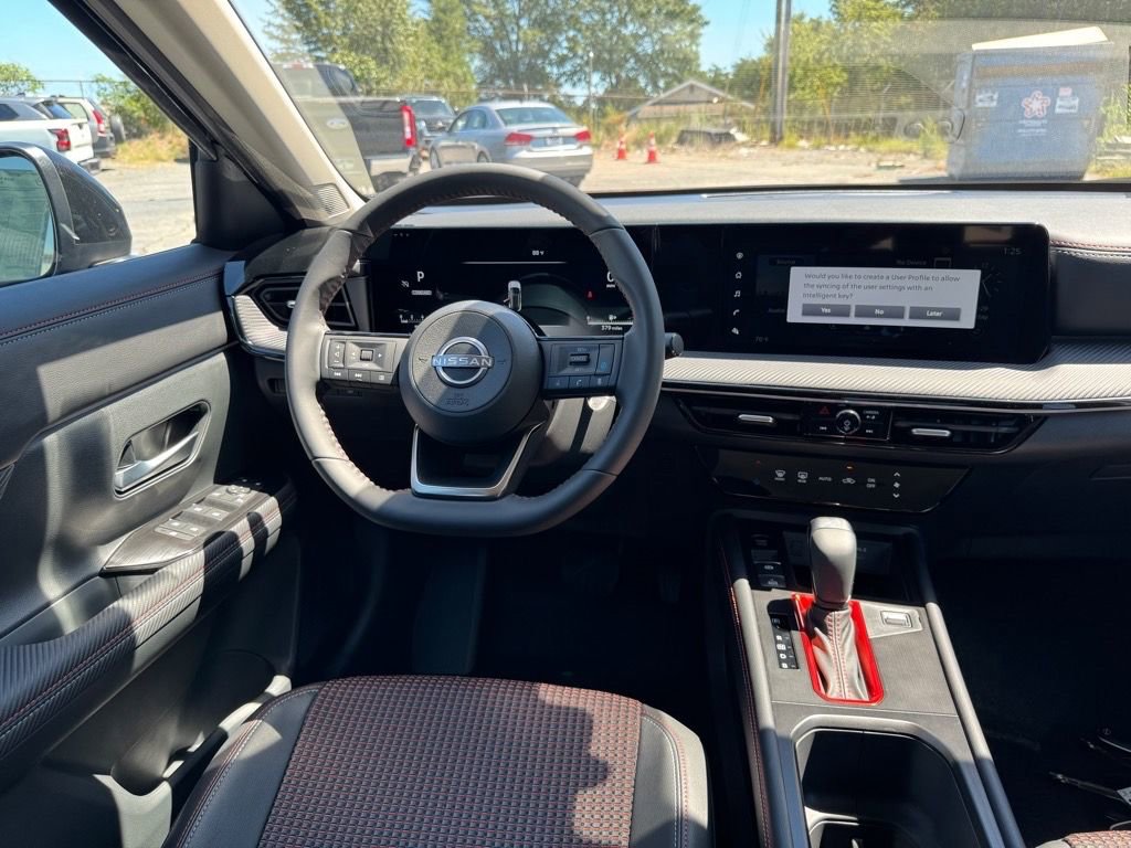 New 2025 Nissan Kicks SR FWD image 13