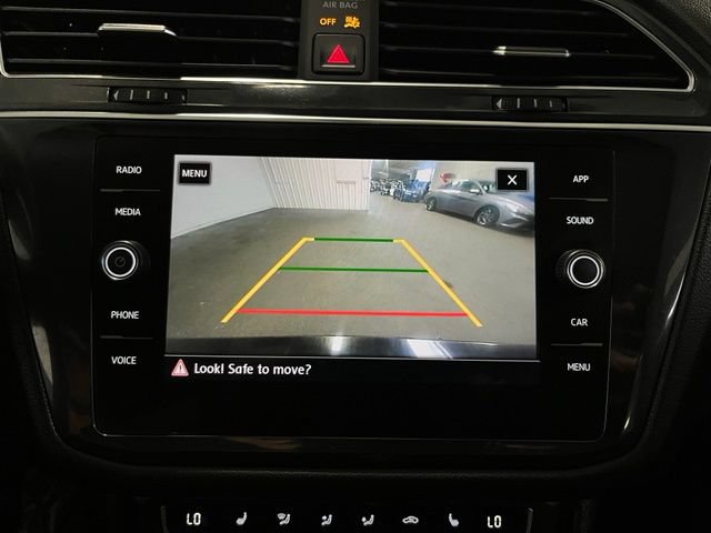 Used 2020 Volkswagen Tiguan SE FWD image 26