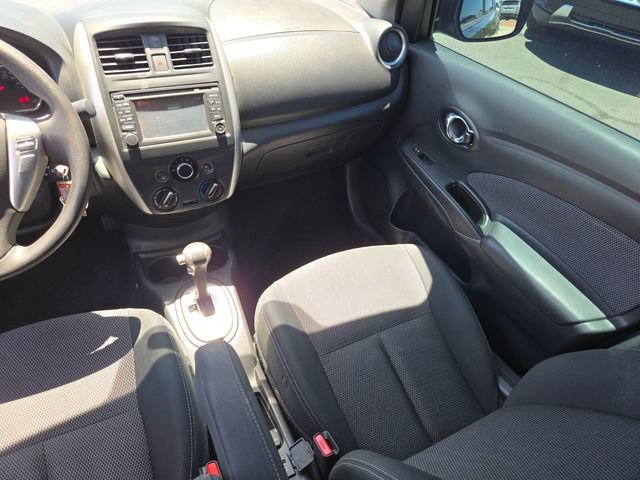Used 2016 Nissan Versa SV w/ SV Tech Package FWD image 11
