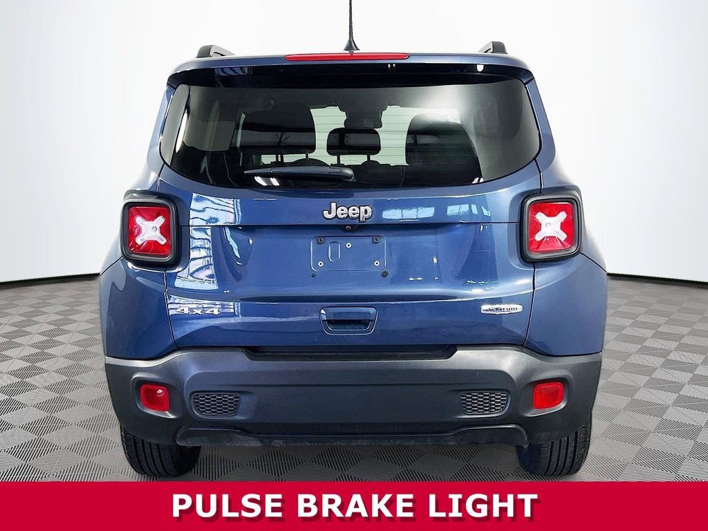 Used 2022 Jeep Renegade Latitude AWD/4WD image 26