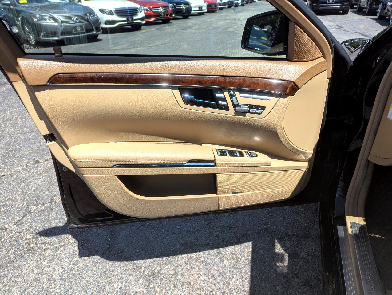 Used 2010 Mercedes-Benz S 550 4MATIC image 11