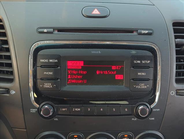 Used 2017 Kia Forte LX image 14