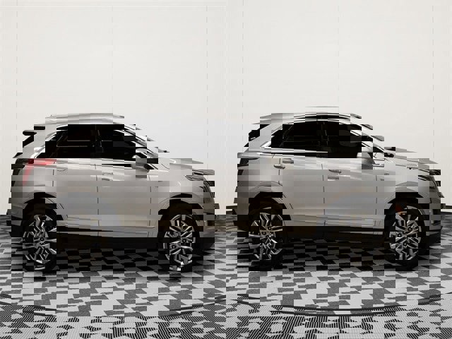 Used 2018 Cadillac XT5 Premium Luxury image 2