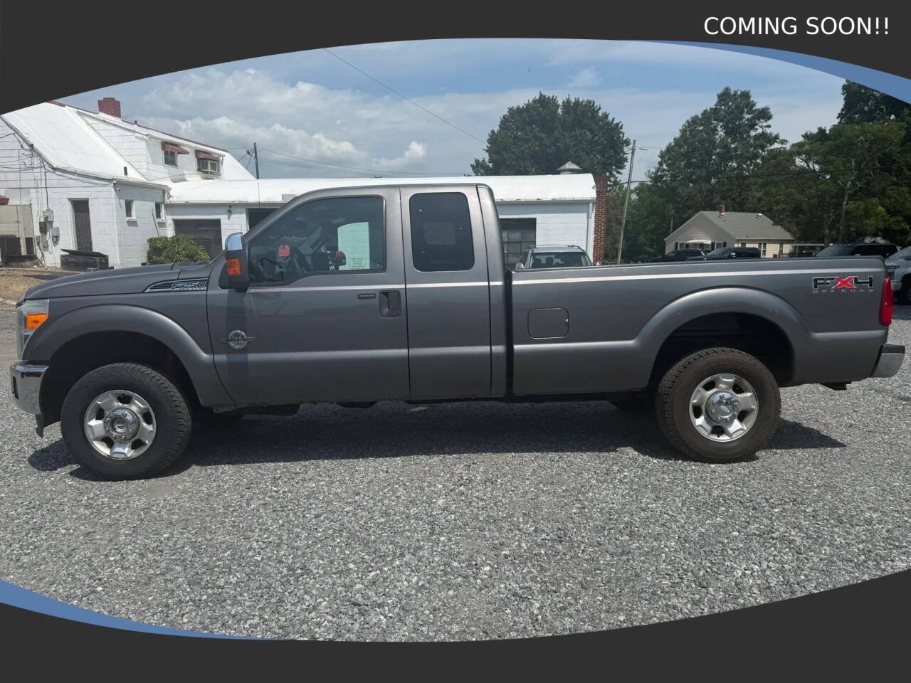 Used 2011 Ford F250 XLT w/ XLT Premium Pkg AWD/4WD image 2