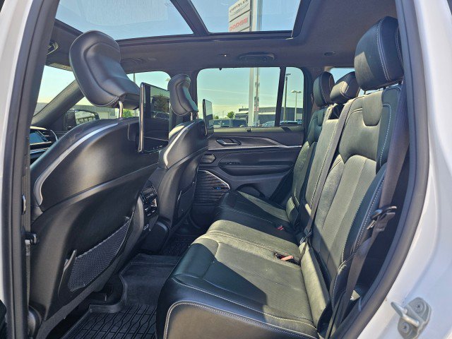 Certified 2023 Jeep Grand Cherokee Overland w/ Adv Protech Group III AWD/4WD image 20