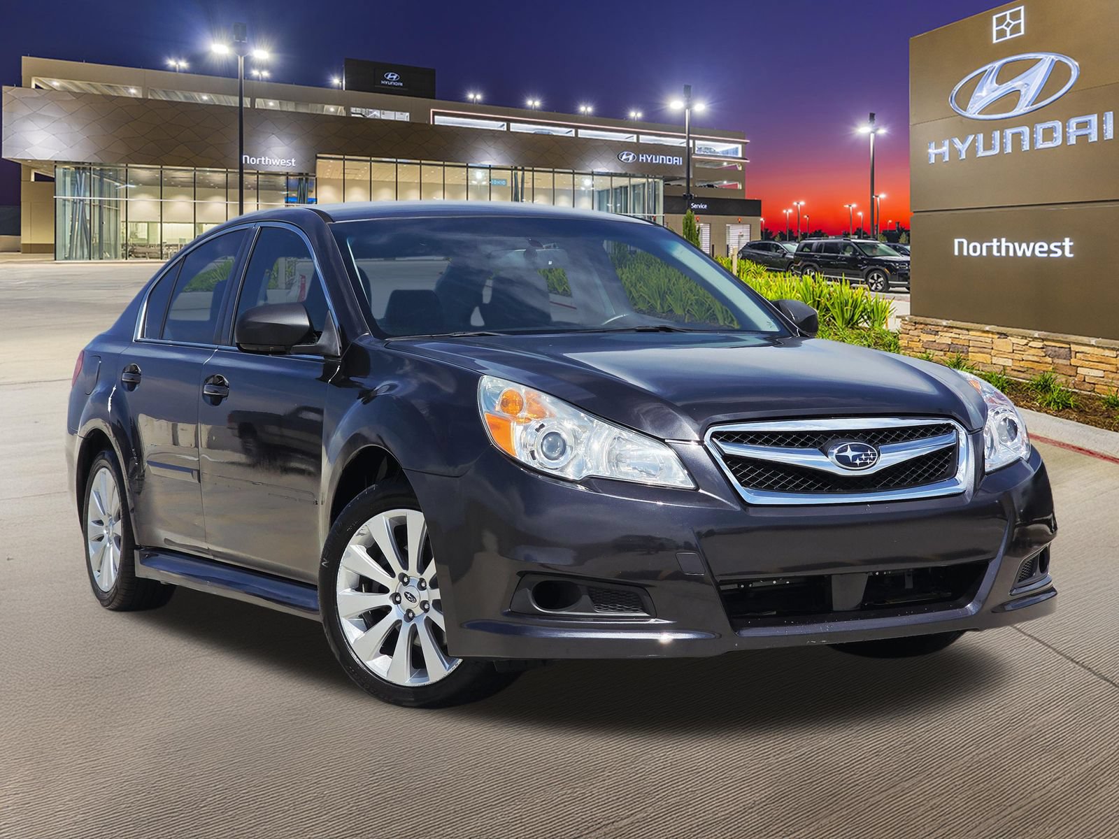Used 2012 Subaru Legacy 2.5i Limited AWD/4WD image 3