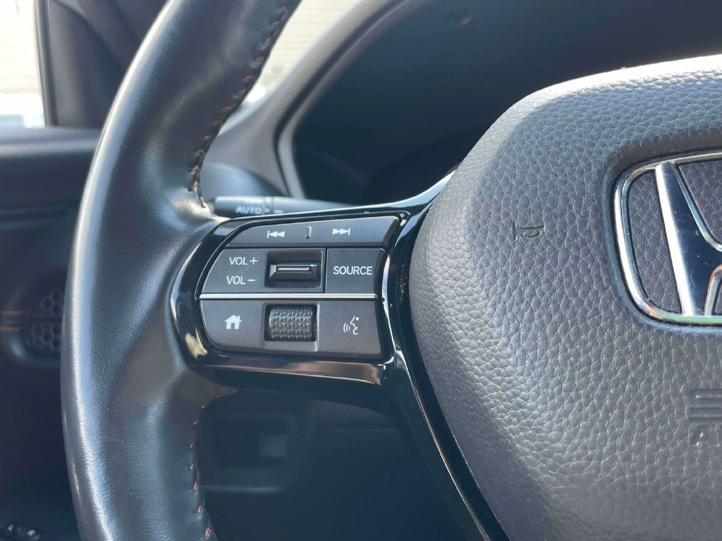 Certified 2025 Honda HR-V Sport image 22