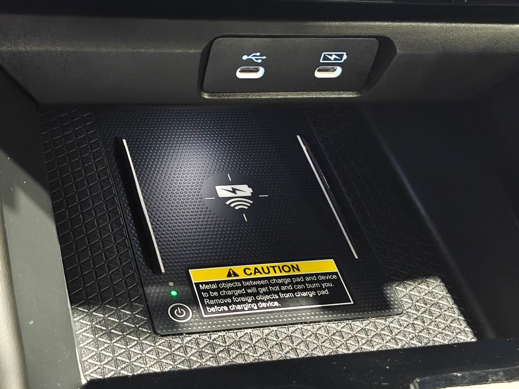 Used 2023 Honda Accord Touring image 10